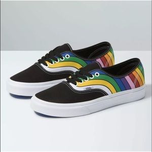 NEW Vans Authentic Refract Rainbow Multicolor
